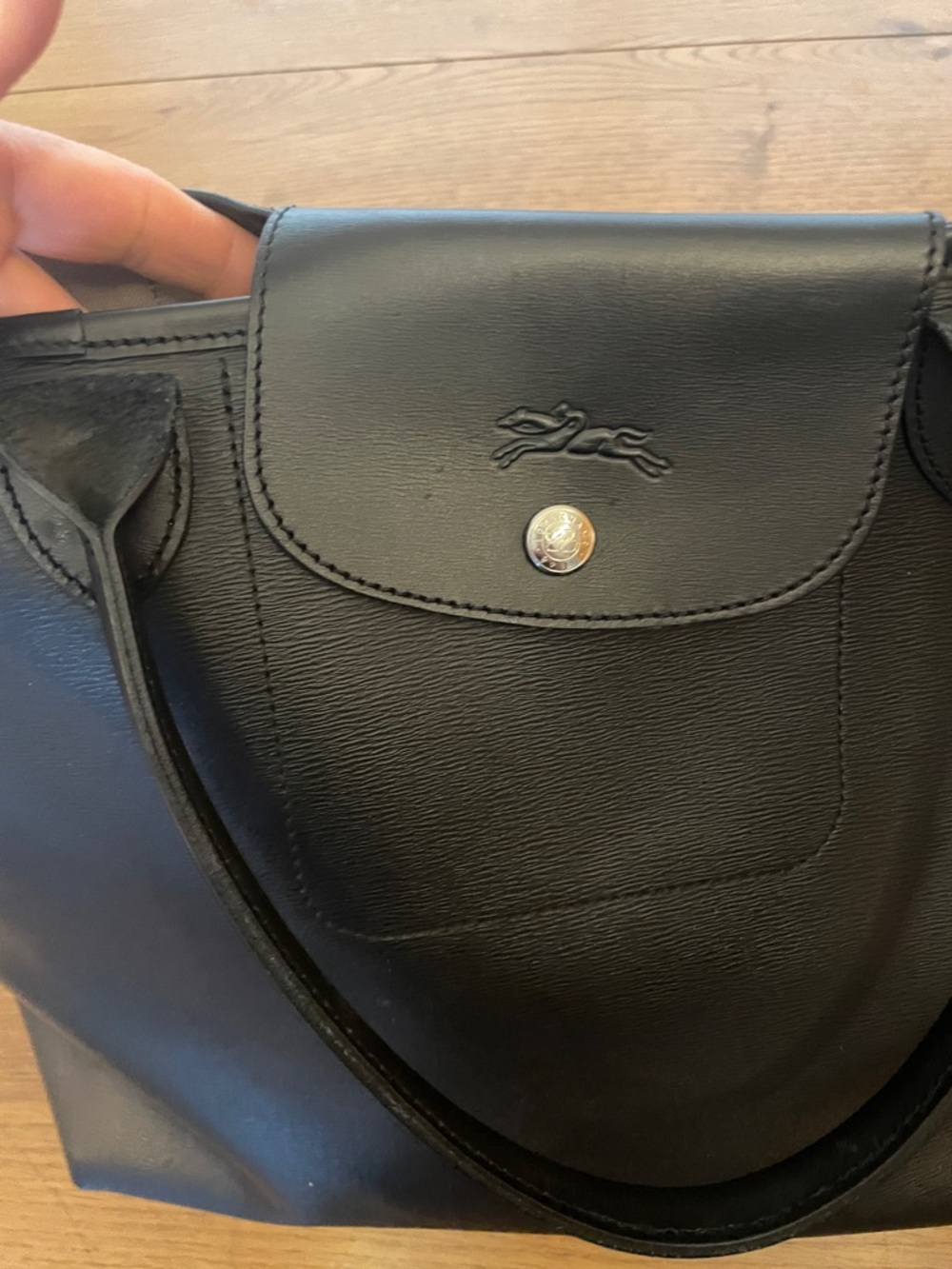 Longchamp Classic Black Leather Tote Bag - Picture 6 of 16